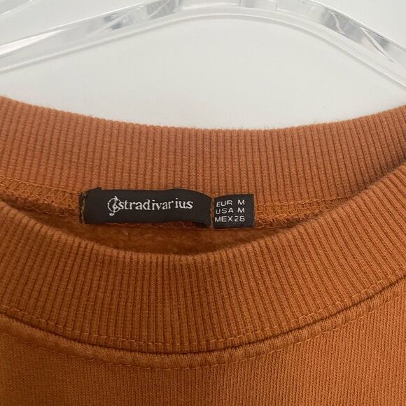 Stradivarius Tan Sweatshirt - Picture 3 of 4
